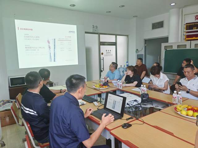 哈市香坊區住建局 調研先行，扎實推進老舊電梯更新改造惠民工程